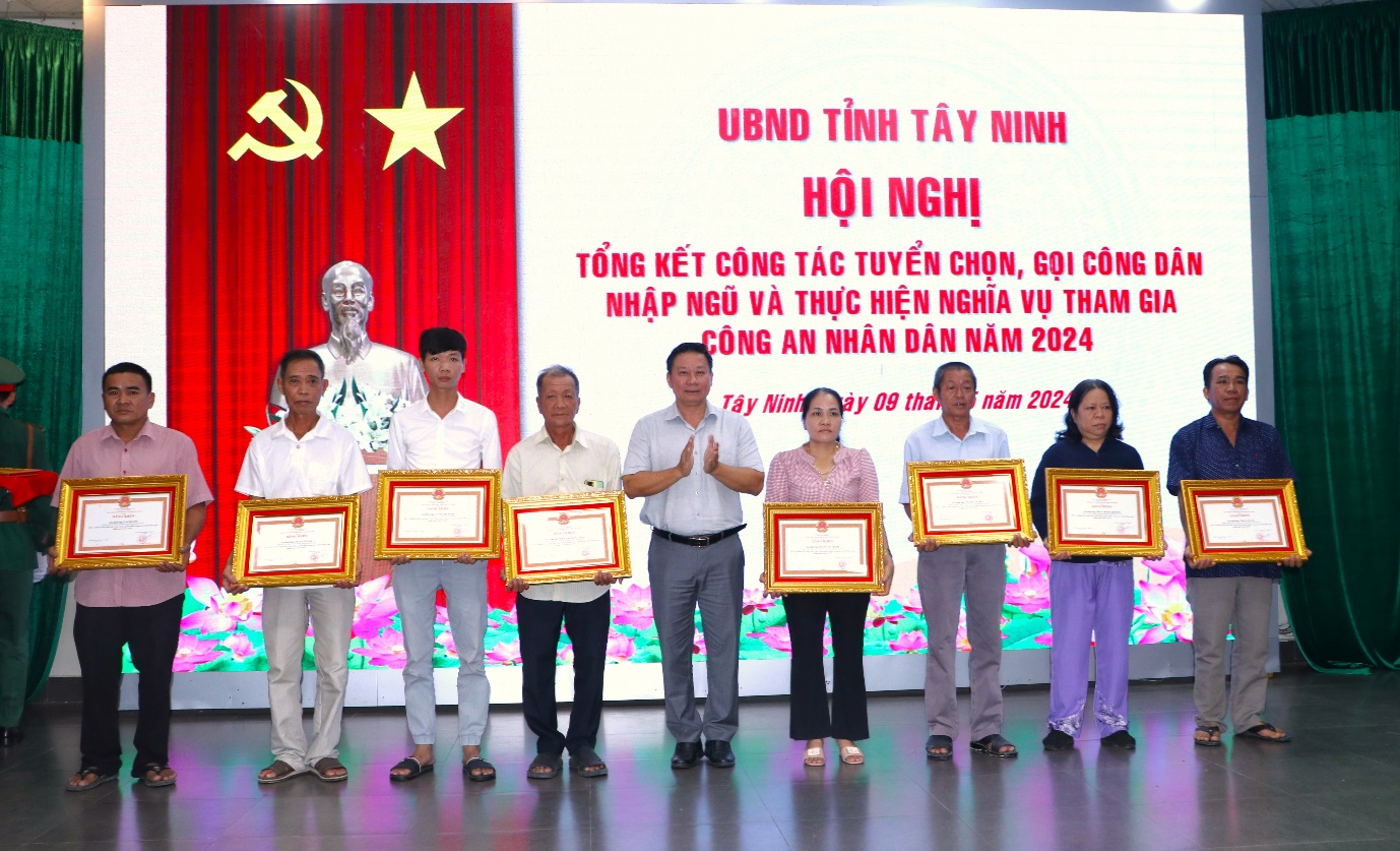 Tây Ninh hoàn thành 100% chỉ tiêu giao quân cả 3 cấp