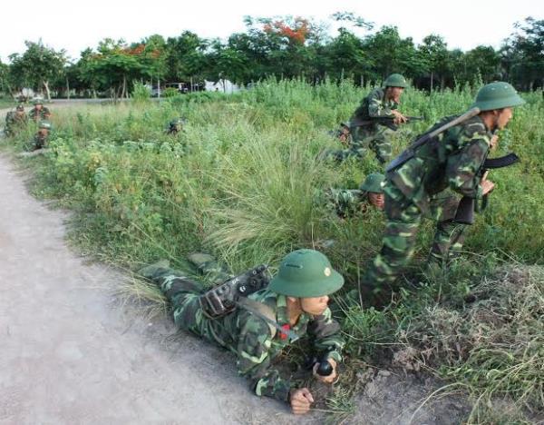 Hoà Thành: Khai mạc đợt huấn luyện chiến đấu quân nhân dự bị năm 2015 