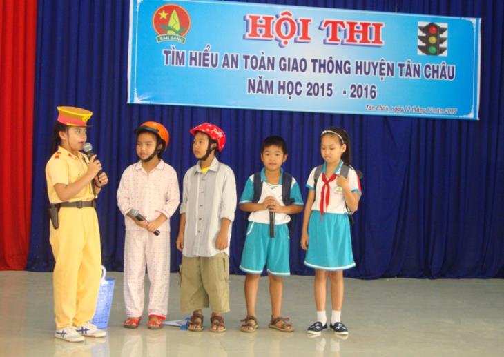 Ngành Giáo dục huyện Tân Châu tổ chức Hội thi: Tìm hiểu an toàn giao thông, năm học 2015- 2016