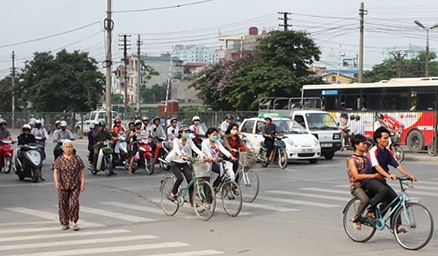 Học sinh, sinh viên hãy nghiêm chỉnh chấp hành Luật giao thông 