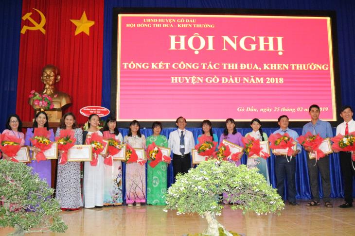 Gò Dầu: Tổng kết công tác thi đua khen thưởng năm 2018