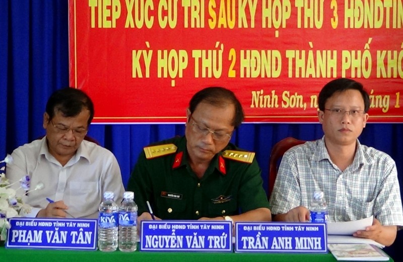 cu trininh son.JPG