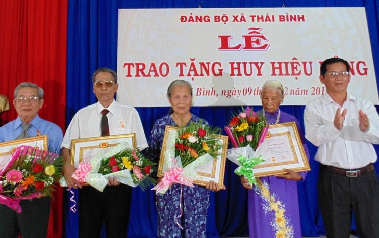 huy hieu_thai binh.JPG