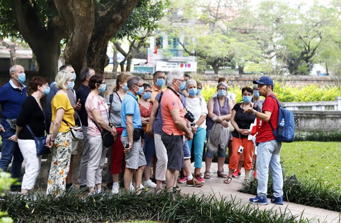 Tuyên truyền chống kỳ thị người nước ngoài, khách du lịch trong phòng, chống dịch COVID-19 trên địa bàn tỉnh