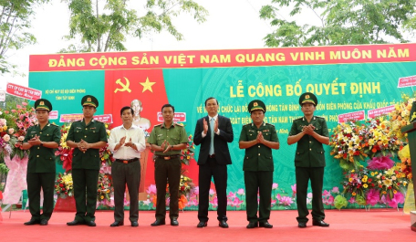 Tây Ninh công bố Đồn biên phòng cửa khẩu quốc tế Tân Nam