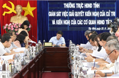 Kiến nghị của cử tri luôn được quan tâm giải quyết