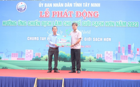 Phát động Chiến dịch làm cho thế giới sạch hơn năm 2023