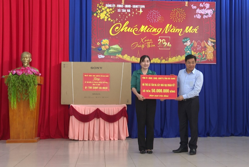 Đoàn công tác tỉnh Bắc Giang thăm hỏi và chúc tết tại Tây Ninh