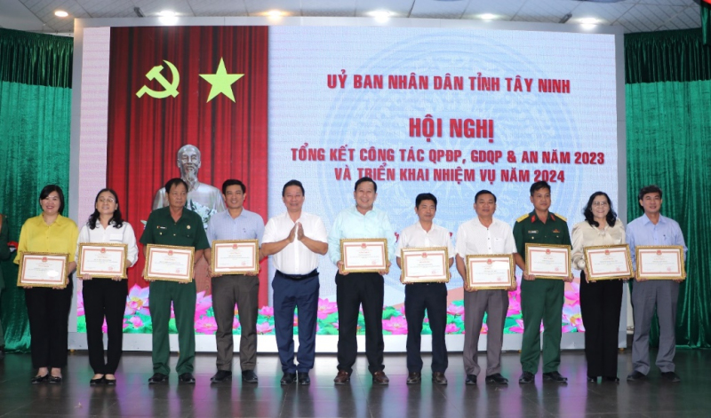 Thực hiện hiệu quả nhiệm vụ quốc phòng, an ninh tại địa phương