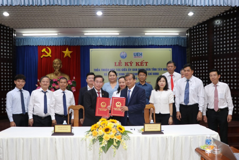 UBND tỉnh Tây Ninh ký kết thỏa thuận hợp tác với trường Đại học Kinh tế Thành phố Hồ Chí Minh giai đoạn 2024 -2029