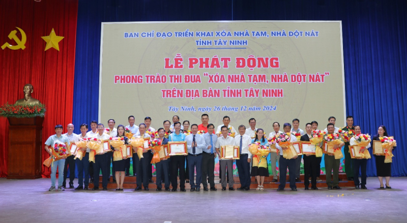 Tây Ninh phát động phong trào thi đua “Xóa nhà tạm, nhà dột nát”