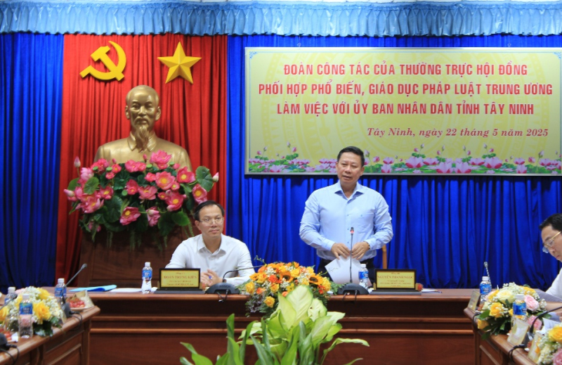 Tạo điều kiện thuận lợi cho người dân tiếp cận pháp luật