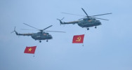 Biên đội trực thăng vũ trang mở đầu cuộc diễu binh kỷ niệm 70 năm chiến thắng Điện Biên Phủ